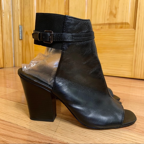 via spiga open toe booties